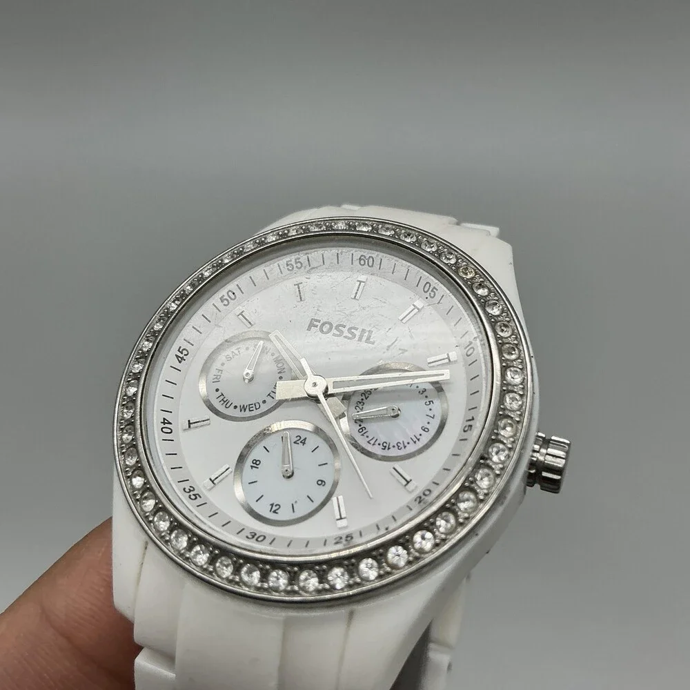 Fossil ES-1967 Womens Watch 38mm White Dial White Resin Crystals New Battery 6